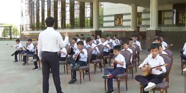 Стартовала акция &laquo;Домбра пати&raquo; в Нур-Султане