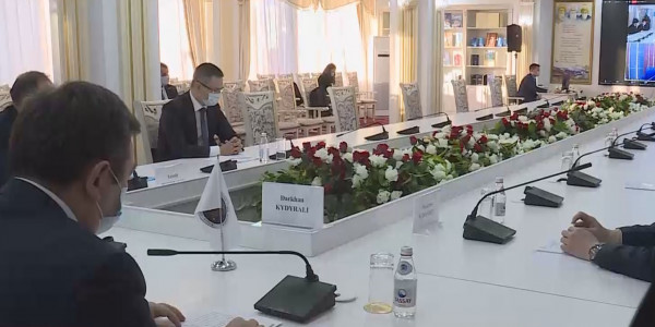 Әбу Насыр әл-Фарабидің 1150 жылдығына арналған онлайн форум өтті