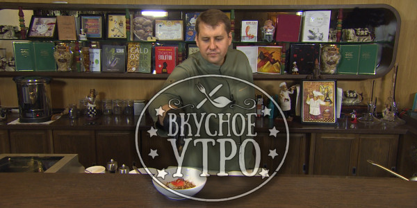 Ризотто из гречневой крупы с домашним каймаком и красной икрой. Шеф-повар Артем Канцев. Кулинарное шоу &laquo;Вкусное утро&raquo;