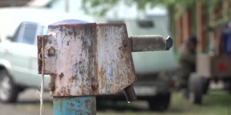 Жители города Булаево в летний период страдают из-за нехватки воды