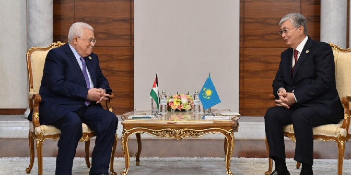 Касым-Жомарт Токаев провел встречу с Президентом Палестины