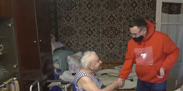 Оралдық волонтер Айболат Құрымбаев мұқтаж жандарға көмектесуге дайын