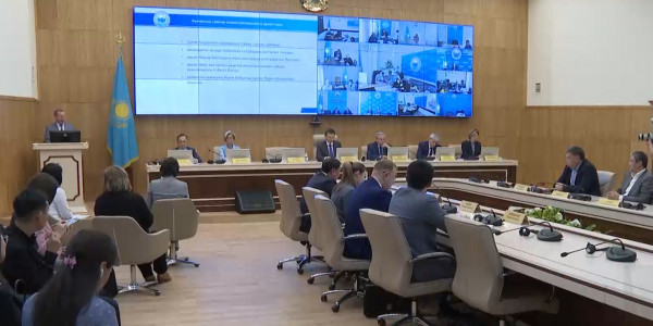 В стране началось выдвижение кандидатов на должность президента