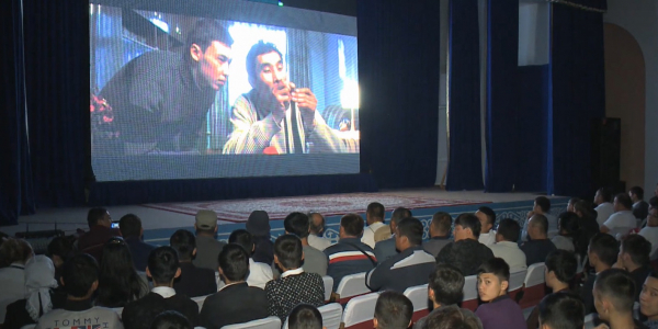 Состоялась премьера фильма &laquo;Бекзат&raquo; в Туркестане