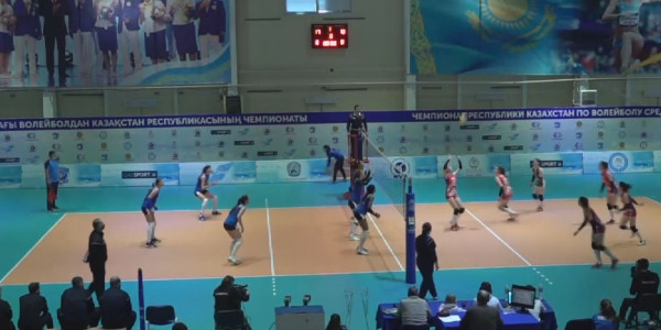 Чемпионат по волейболу: болельщики следят за ходом игр онлайн