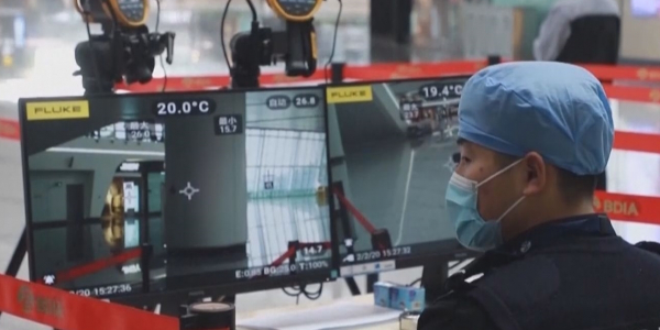 В Китае опасность заражения COVID-19 стала приходить извне