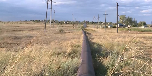 Ақтөбеде 300-ге жуық саяжай аптап ыстықта сусыз қалды