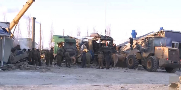 Четвертого пострадавшего извлекли из-под завалов после взрыва на СТО в Костанае