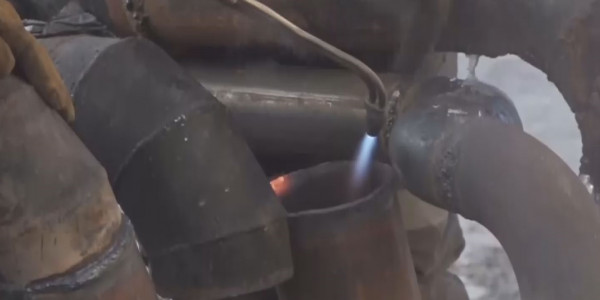 Екібастұзда құбырлар ауыстырылып жатыр