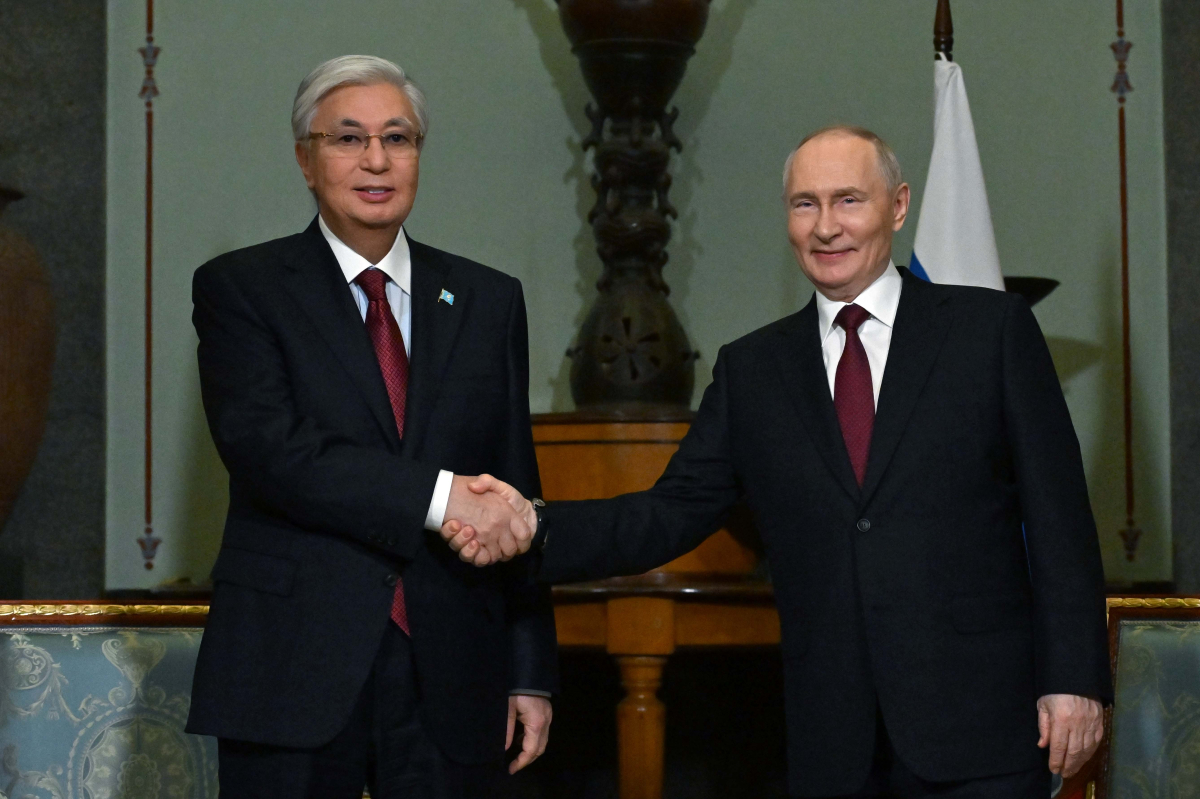 Мемлекет басшысы Ресей Президенті Владимир Путинмен кездесу өткізді