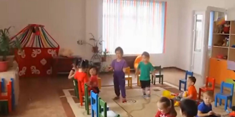 Воспитатель детсада подняла руку на ребёнка в Атырауской области