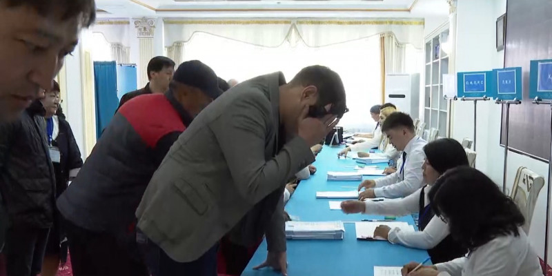 272 иностранных наблюдателя следят за ходом голосования в Казахстане