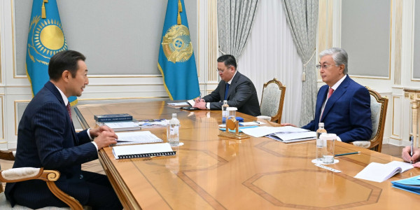 Тоқаев АӨСШК Бас хатшысы Қайрат Сарыбайды қабылдады