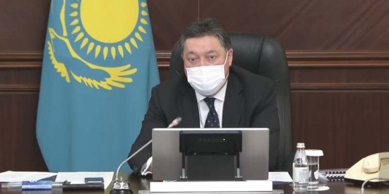 Начислять социальные выплаты в Казахстане будут в виде электронных денег