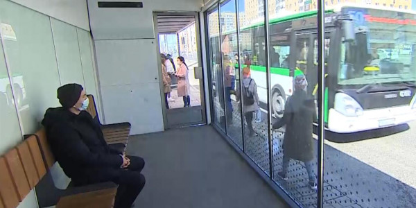 &laquo;Умную&raquo; остановку для обеззараживания воздуха запустили в столице