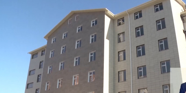 Новоселье отмечают студенты педагогического института в Шымкенте