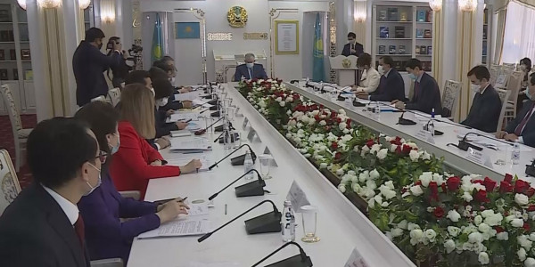 Шетелде кадрлар даярлау жөніндегі республикалық комиссияның отырысы өтті