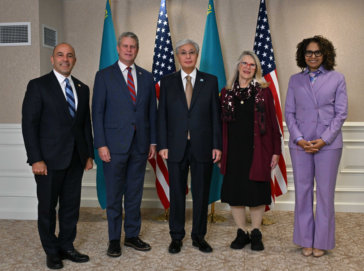 Қасым-Жомарт Тоқаев америкалық конгрессмендерді қабылдады