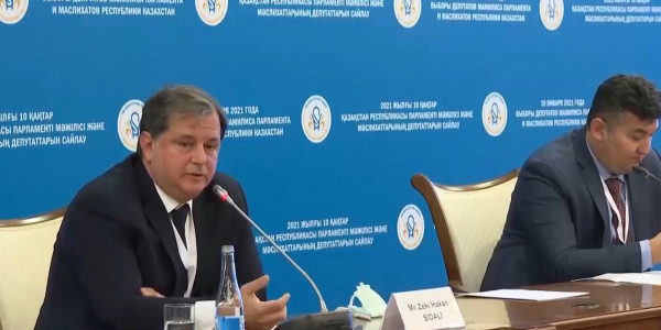 Повышенный интерес к выборам отметили иностранные наблюдатели