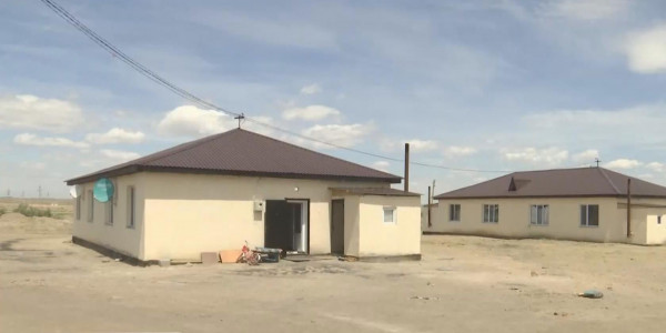 Көпбалалы аналарға салынған үйлердің сапасы сын көтермейді