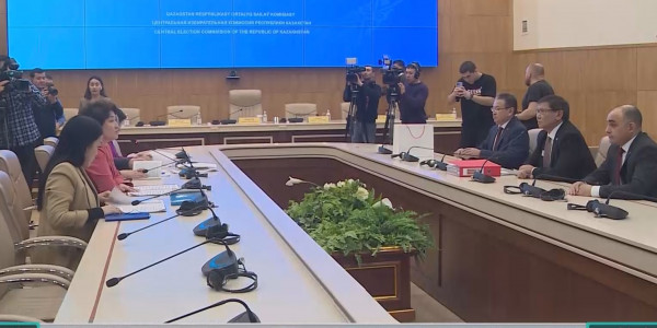 ҚХП кандидаттар тізімін ұсынды