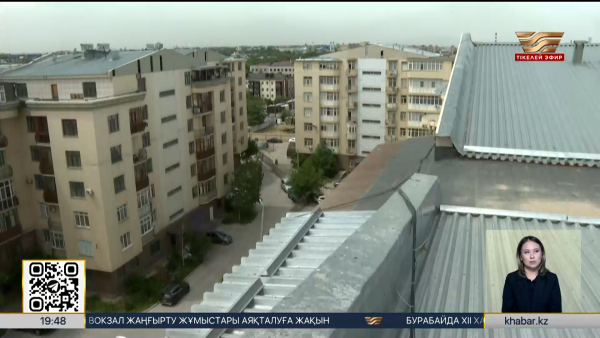 Таразда 10 жыл бұрын салынған үй сапасы сын көтермей тұр