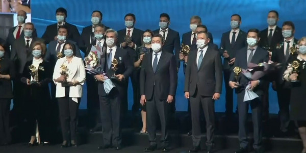 Мемлекет басшысы &laquo;Алтын сапа&raquo; конкурсының жеңімпаздарын марапаттау рәсіміне қатысты