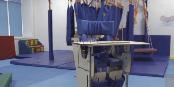 Коррекционное кресло для детей с нарушениями опорно-двигательного аппарата собрал ученый