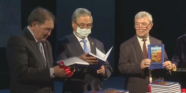 Талдықорғанда &laquo;Біржан &ndash; Сара айтысы: тарихи шындық пен дерекнама&raquo; жинағының тұсауы кесілді