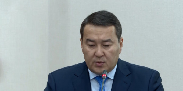 Смайылов AMANAT депутаттарына атқарылған жұмыстар туралы баяндады