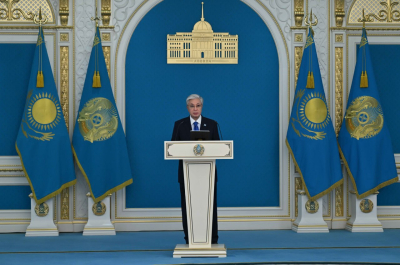 Мемлекет басшысы телекөпір арқылы бірқатар автокөлік жолының құрылысын бастап берді