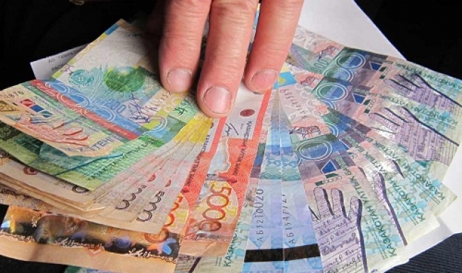 В Павлодаре менеджер банка украл у клиентов 5 миллионов тенге