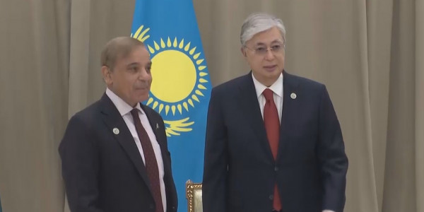 Мемлекет басшысы Пәкістан Премьер-министрімен кездесті