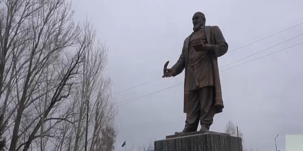 Монумент Абая возвели сельчане ВКО