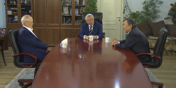 История. &laquo;Сенат аксакалов&raquo;