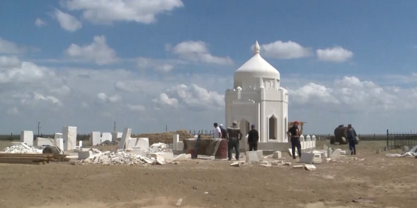 Ахмет Байтұрсынұлының үйі неге сүрілді?