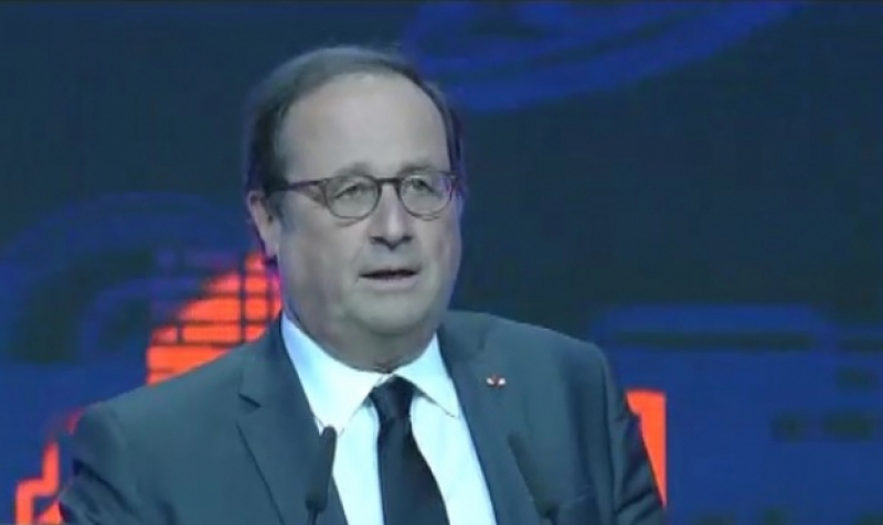 Францияның экс-президенті Франсуа Олланд АЭФ-ке келді