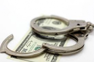 В Костанайской области нечистый на руку чиновник проведет за решеткой 10 лет