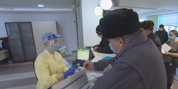 COVID-пен күрескен медицина қызметкерлеріне 4 млрд теңгеге жуық үстемақы төленді