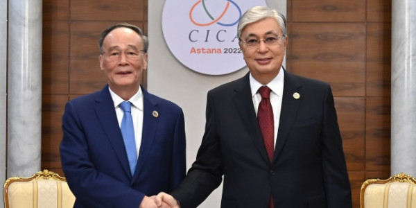 Қ. Тоқаев ҚХР Төрағасының орынбасарымен кездесті