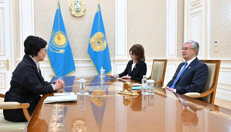 Глава государства принял народную артистку Казахстана Жанию Аубакирову