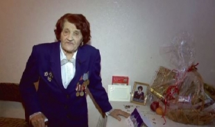 Ветеран ВОВ Бронислава Головань, тронута вниманием Президента