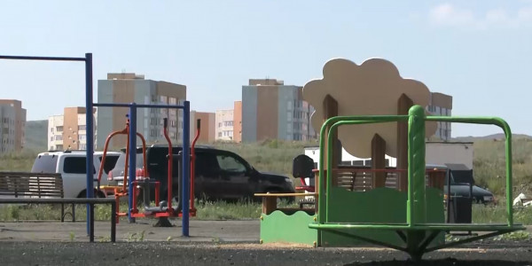 Өскемендіктер балалар алаңының дұрыс жабдықталмағанына наразы