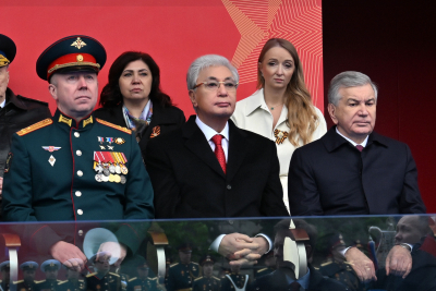 Президент Касым-Жомарт Токаев посетил военный парад по случаю Дня Победы