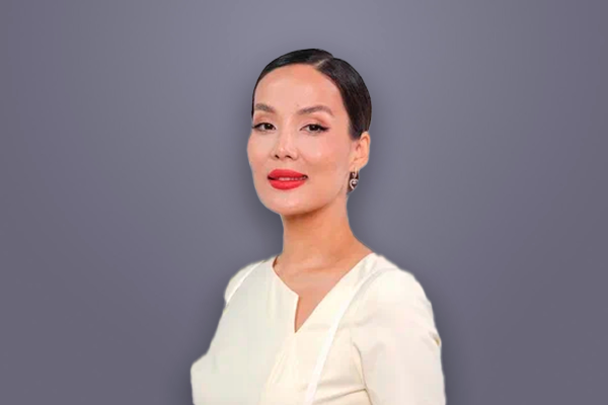 Лунара Есен