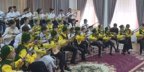 Еліміздің барлық мектебінде бір уақытта қазақ күйлері орындалады