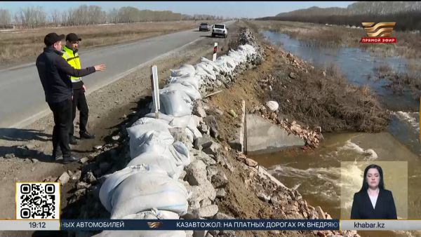 Защиту дорог от паводка усиливают в Акмолинской области