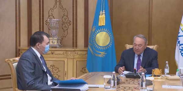 Нұрсұлтан Назарбаев Алик Шпекбаевпен кездесті