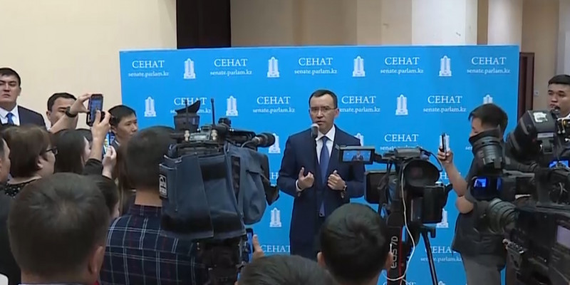 Маулен Ашимбаев разъяснил введение безвизового режима с Китаем