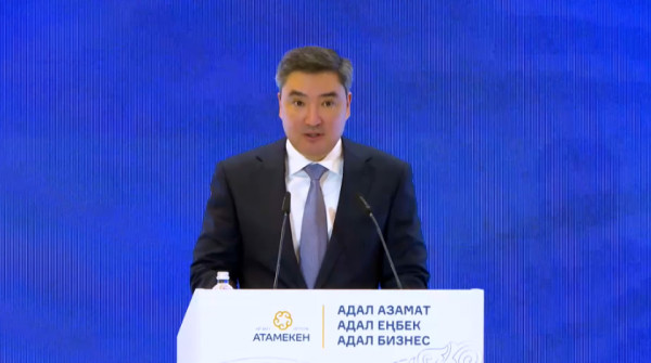 Үкімет басшысы шағын және орта бизнес форумына қатысты